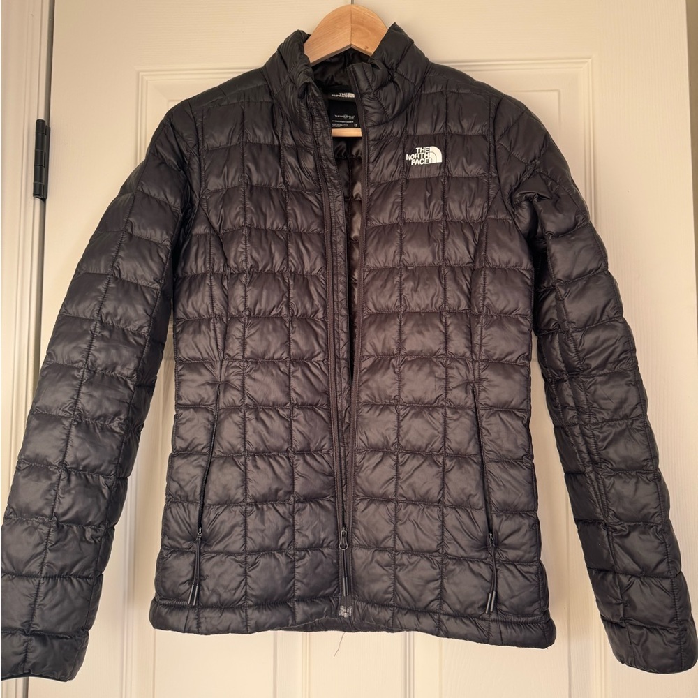 The North Face women’s slim puffer jacket